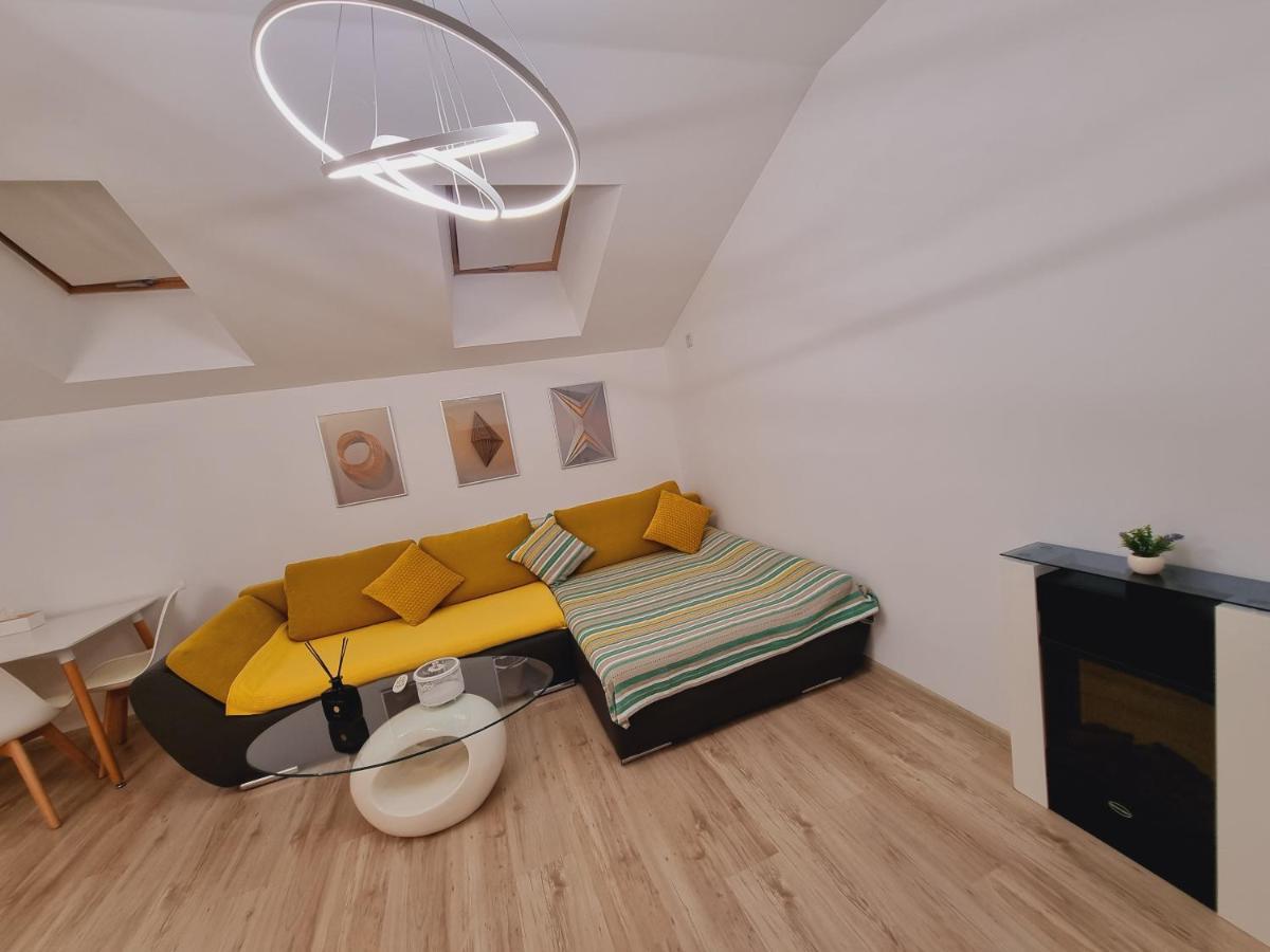 25 Luxury Apartament Bucharest Luaran gambar