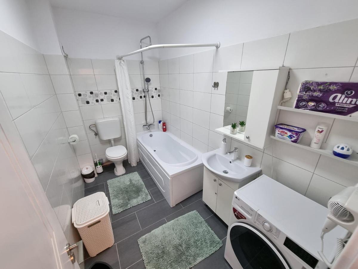 25 Luxury Apartament Bucharest Luaran gambar