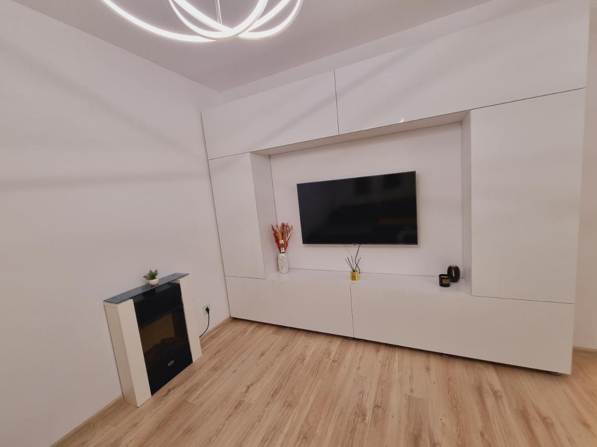 25 Luxury Apartament Bucharest Luaran gambar